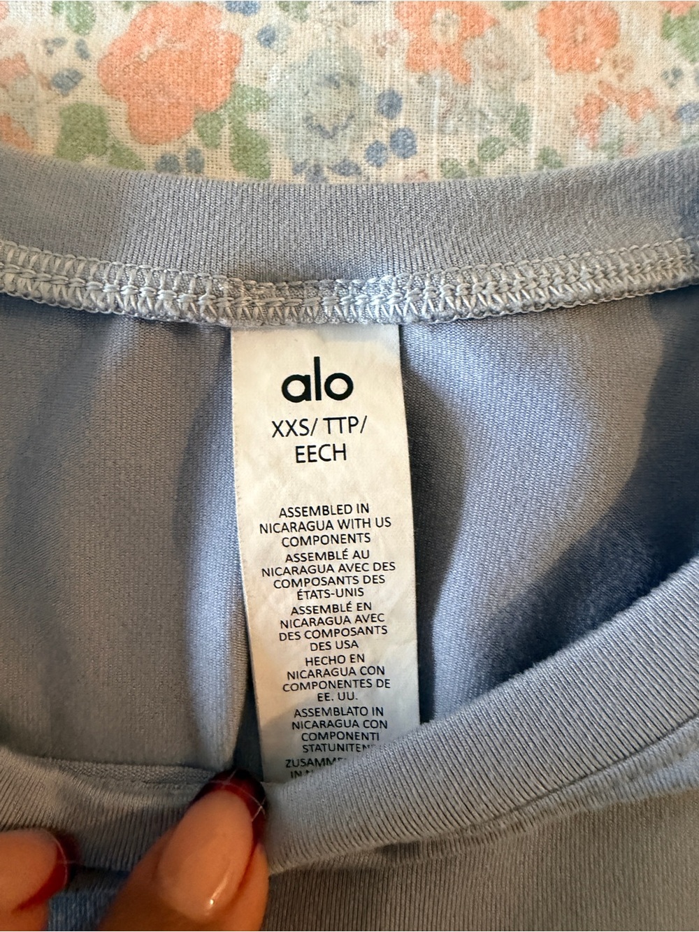 Alo crop top - Picture 2 of 3
